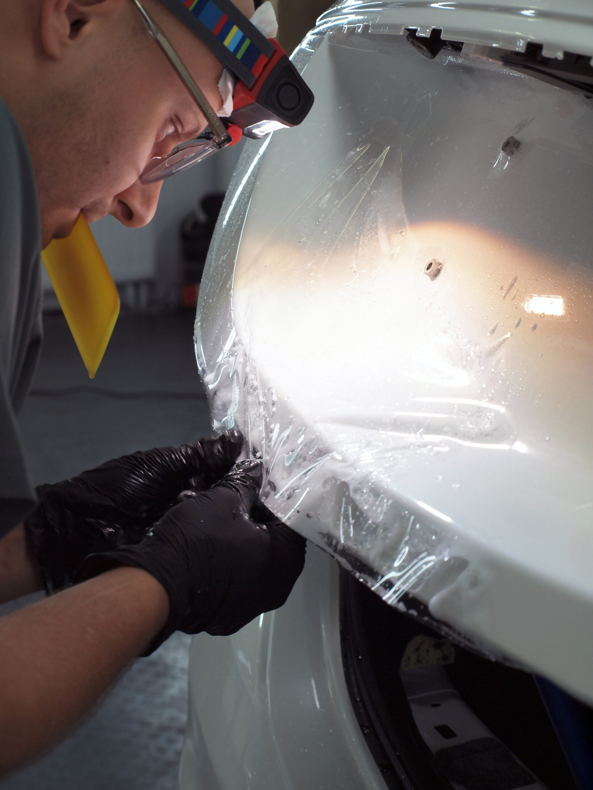 Mercedes S-klasa w trakcie zabezpieczania lakieru - klapa bagażnika