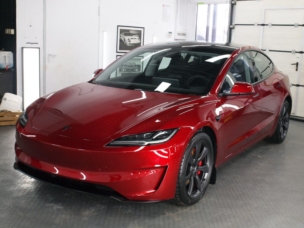Tesla 3 Performance po oklejeniu folią PPF