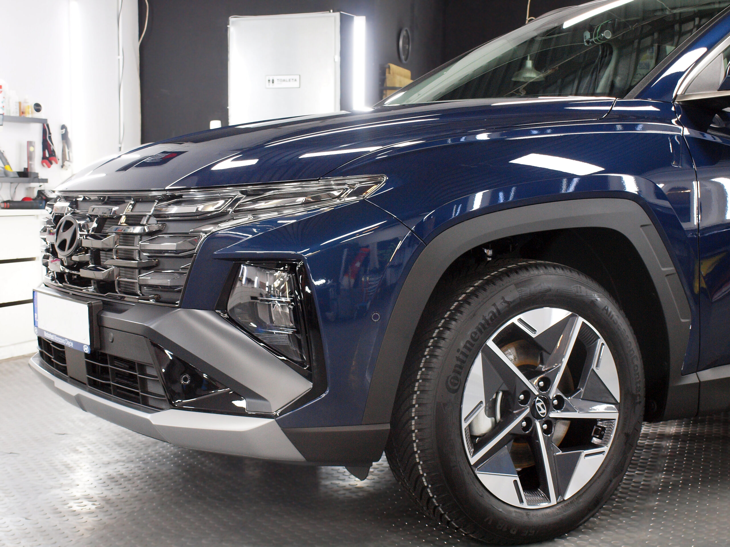 Hyundai Tucson - przód auta po oklejeniu folią PPF